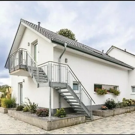 Gruener Weg *
